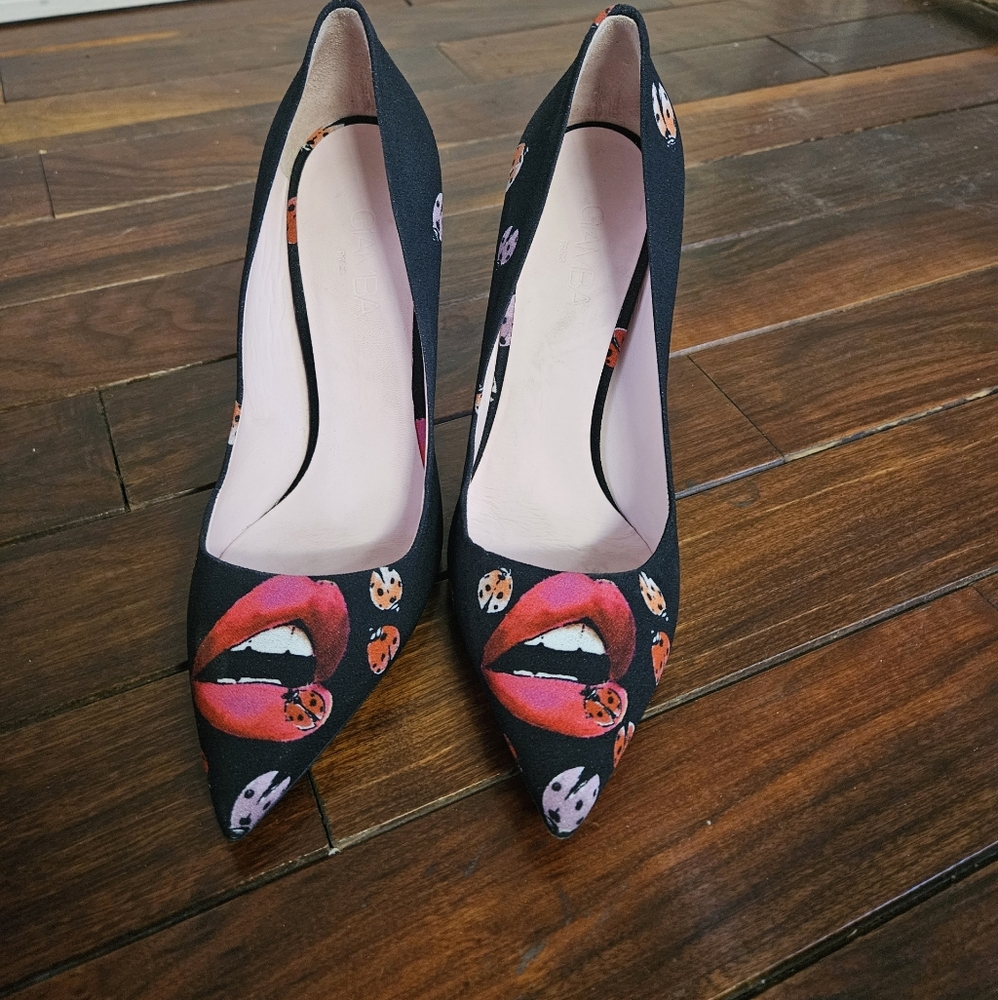 Coccinelle Lip Heels